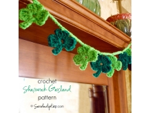 Crochet Shamrock Garland Pattern