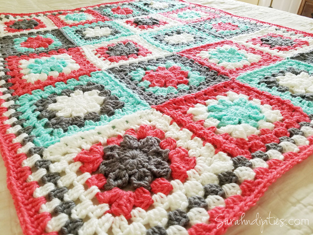 What's New: Mint and Coral - Granny's Flower Garden Afghan | Sarahndipities